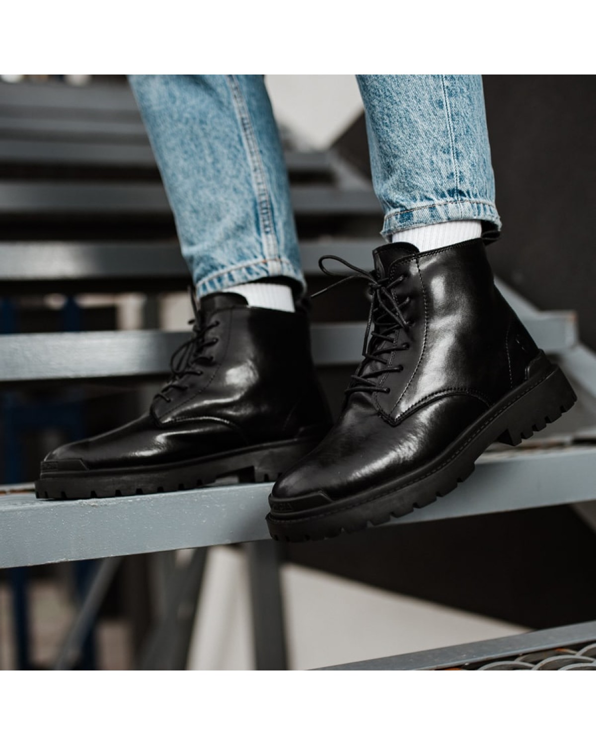 Боти чоловічі чорні SNB9590