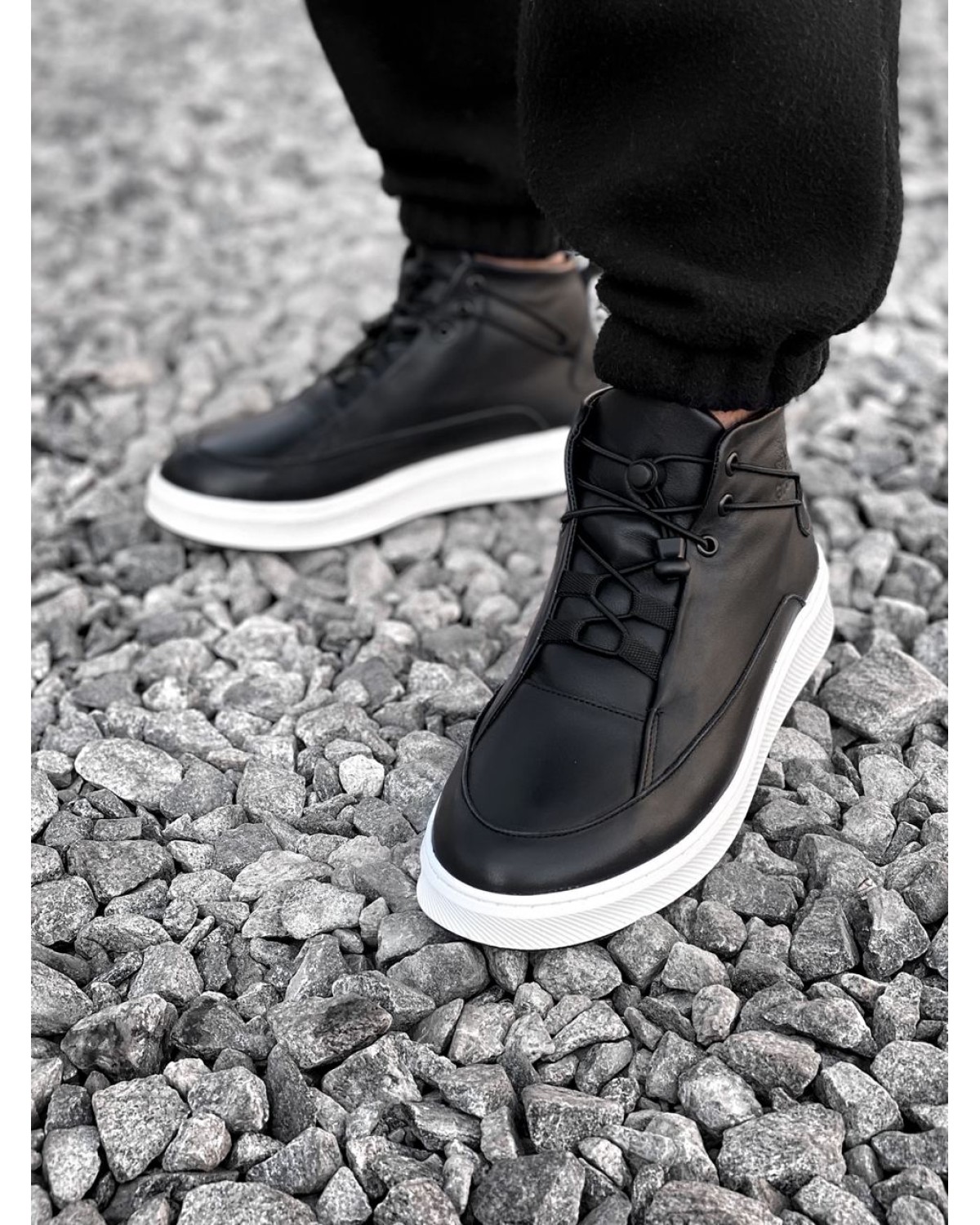 Кросівки чоловічі чорні з білою підошвою 6999кб