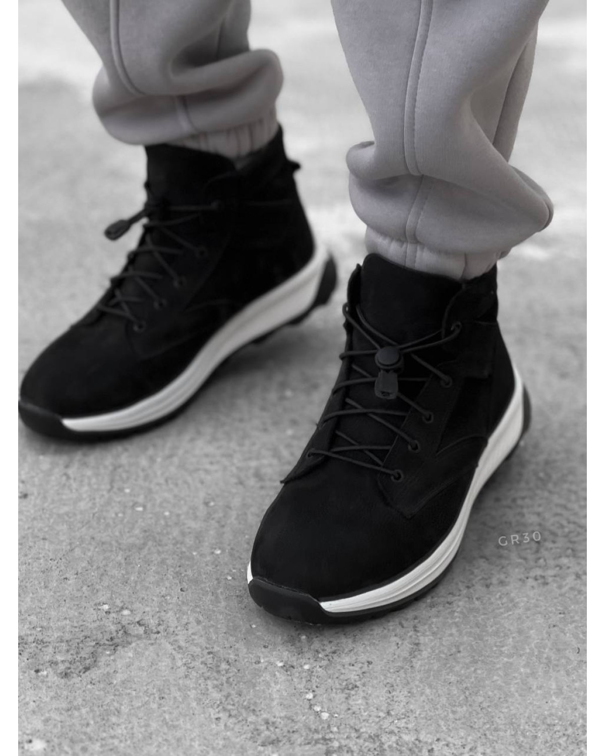 Боти чоловічі чорні з білою підошвою GR30