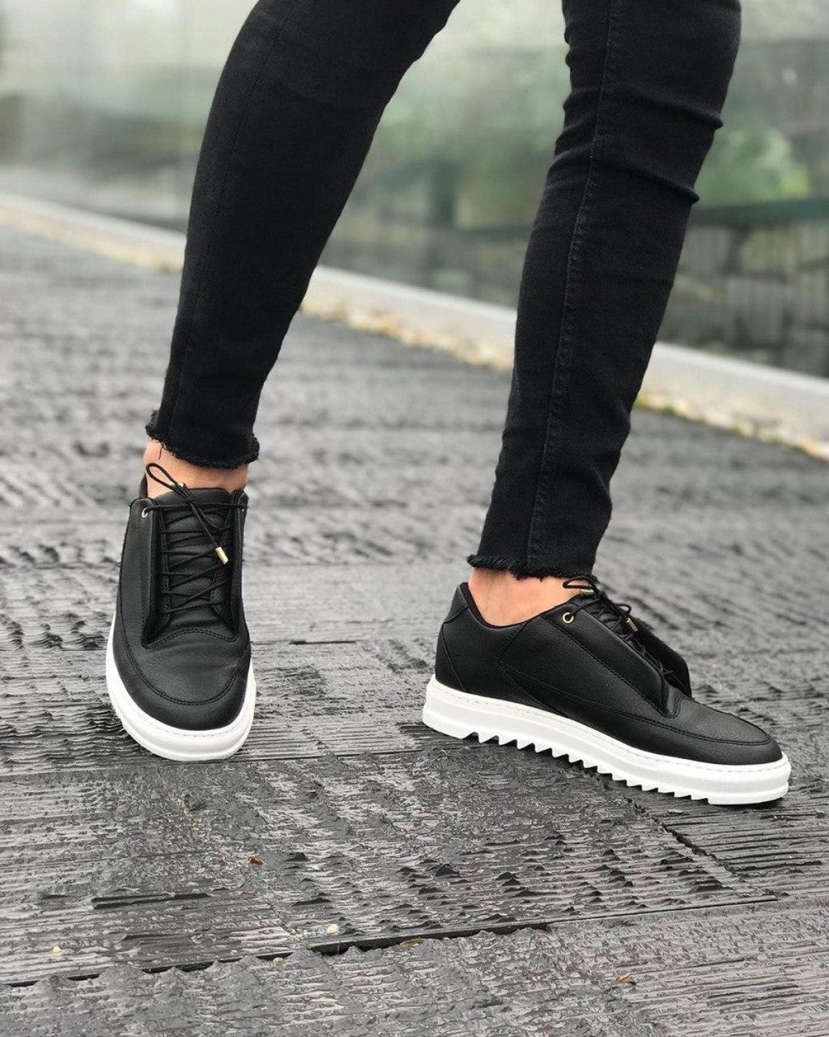Кросівки чоловічі чорні з білою підошвою Pau24