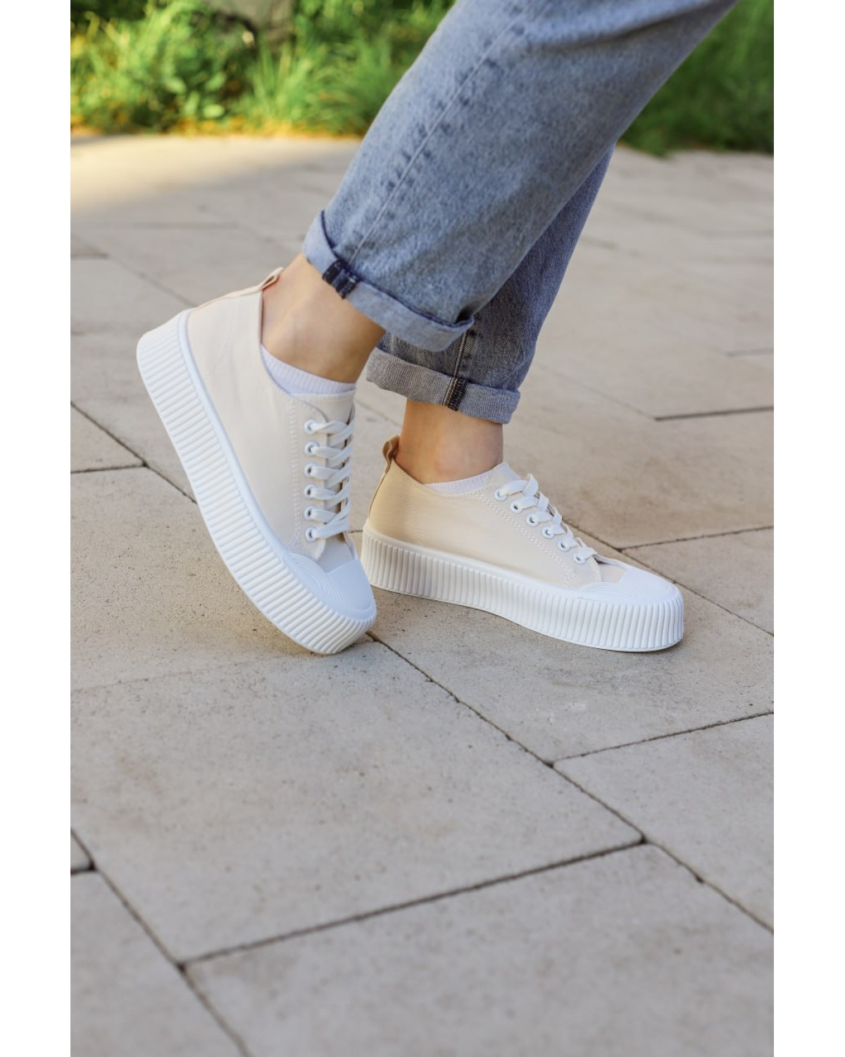 Жіночі кеди з білою підошвою AM10044