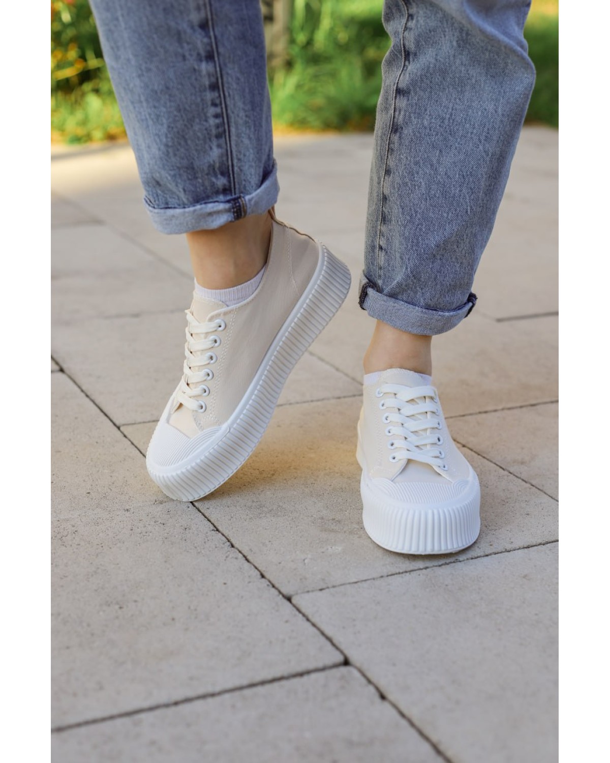 Жіночі кеди з білою підошвою AM10044
