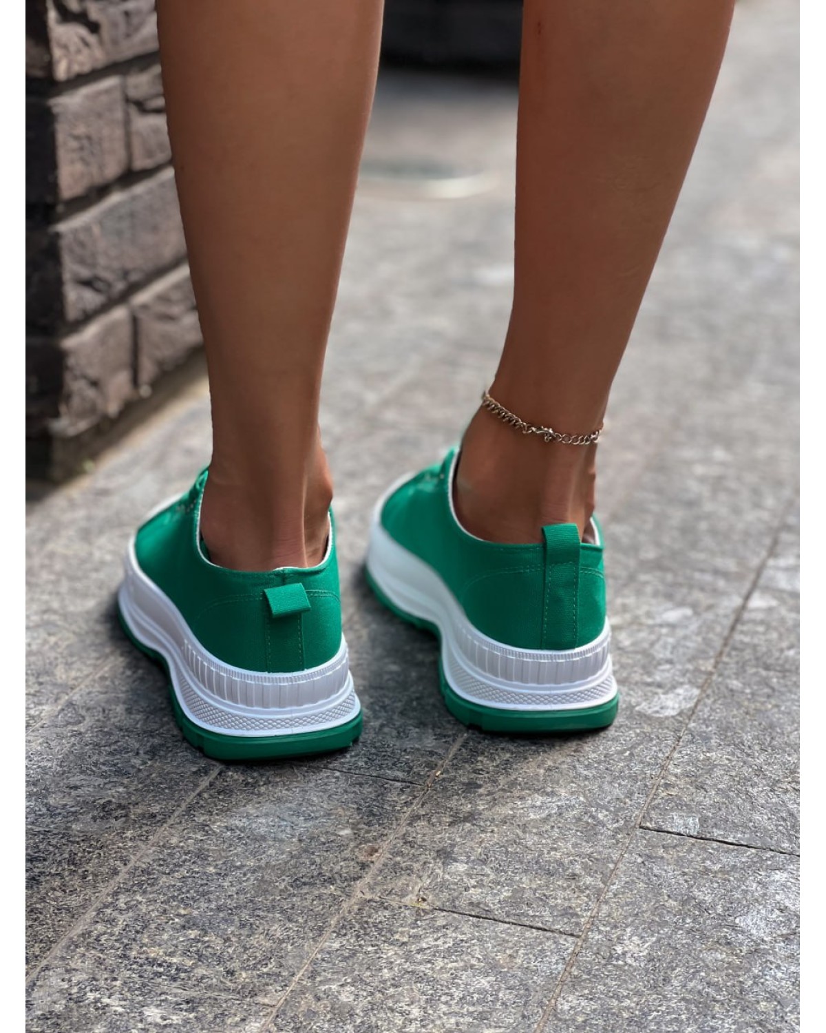 Жіночі кеди зелені з білою підошвою AM10080