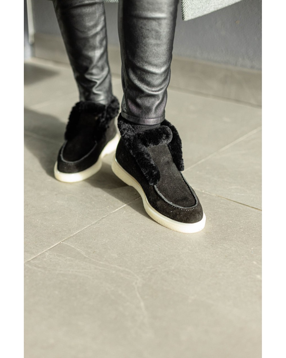 Боти жіночі чорні AM10130