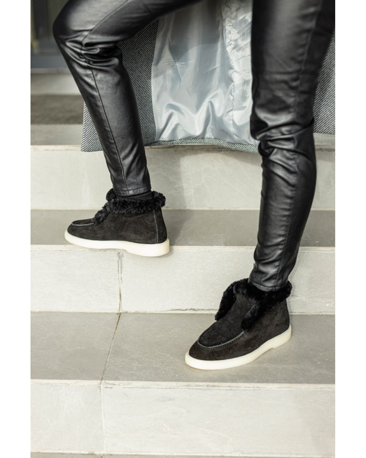 Боти жіночі чорні AM10130